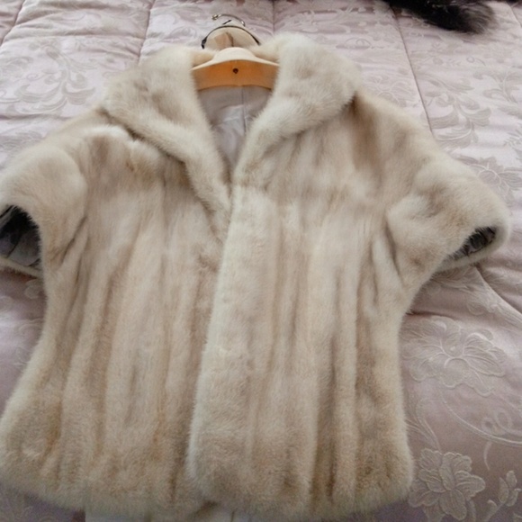 Mink stole - Picture 1 of 1